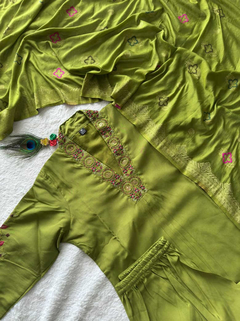 Light Mahendi Muslin Fabric Kurta Set