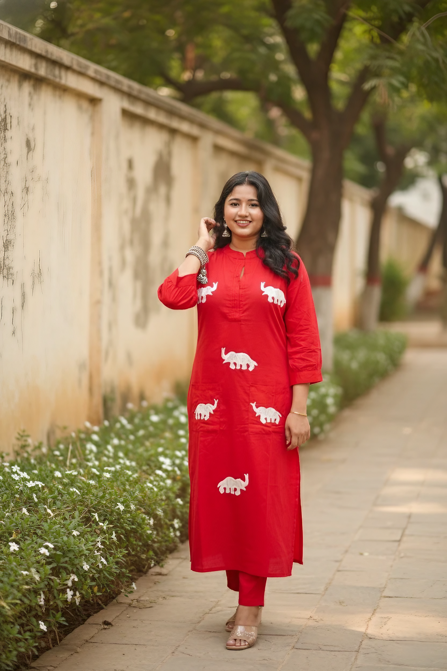 Red Kurta Set With White Elephant Embroidery Design